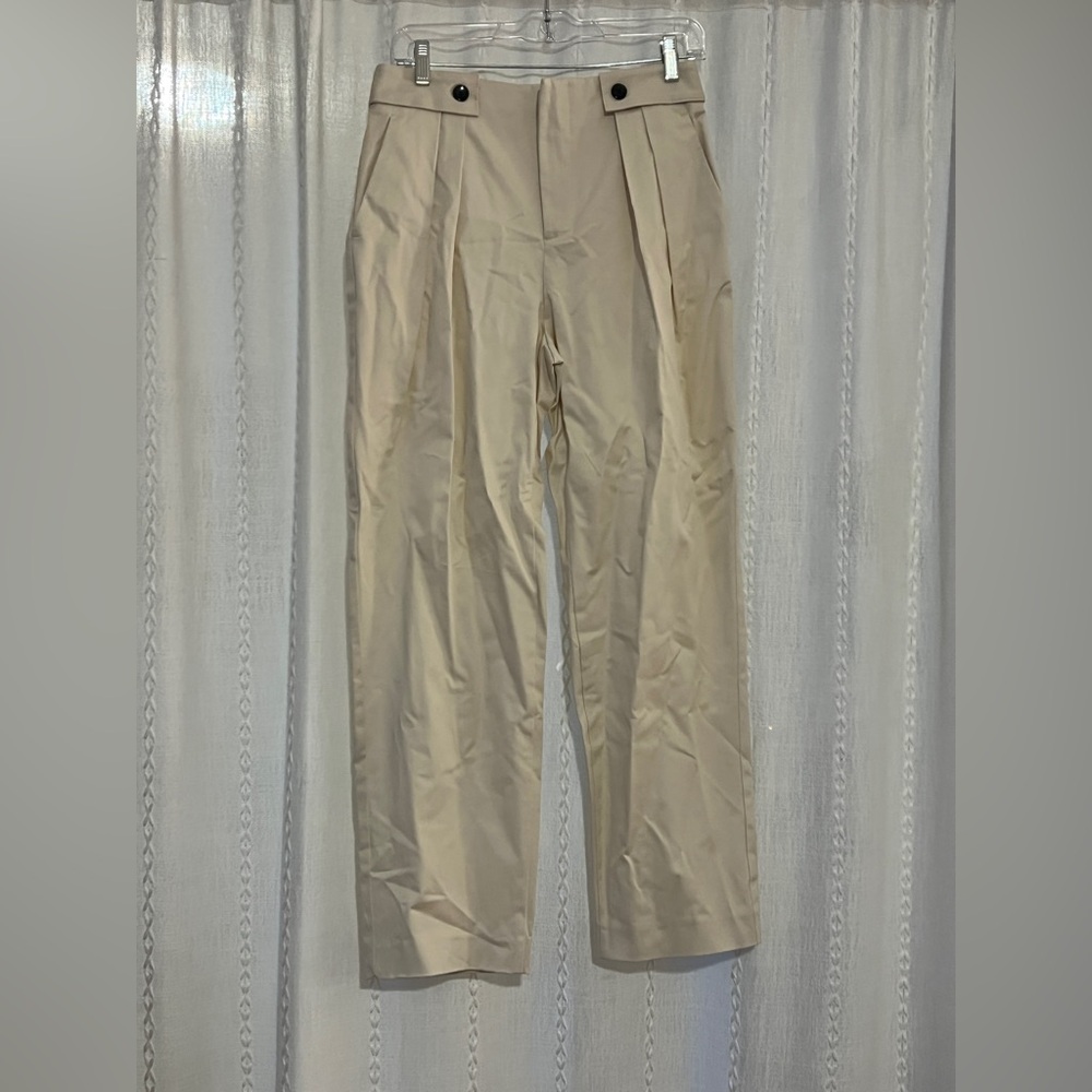 NWOT Zara Women’s Light Tan/Cream Medium Trouser